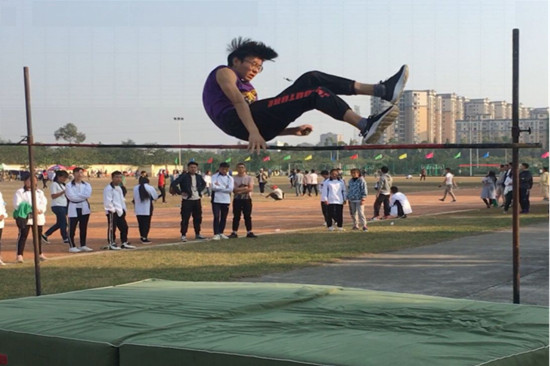2018天游ty8线路1线路2线路3成都校区田径运动会圆满闭幕(正式)786_副本.jpg